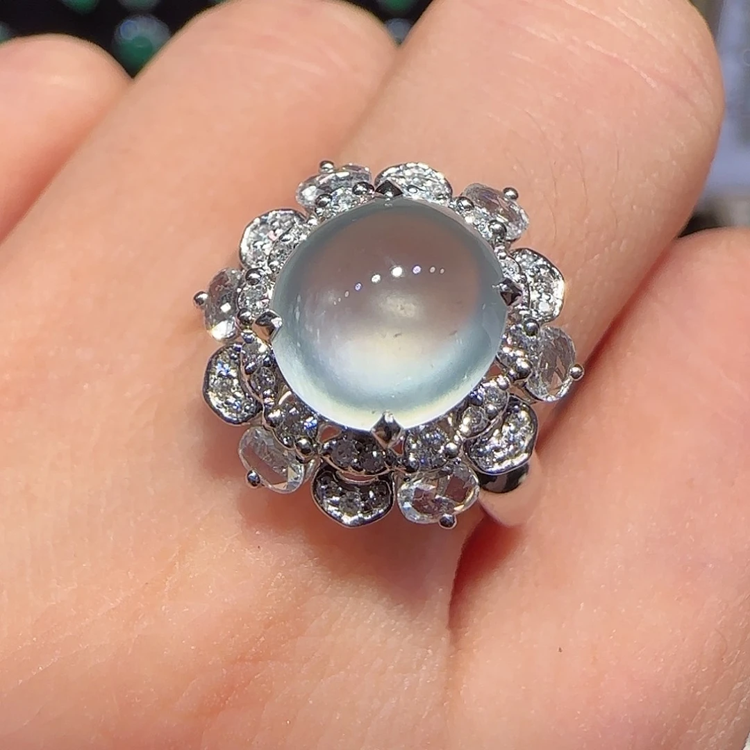 翡翠戒指18K金镶嵌戒指