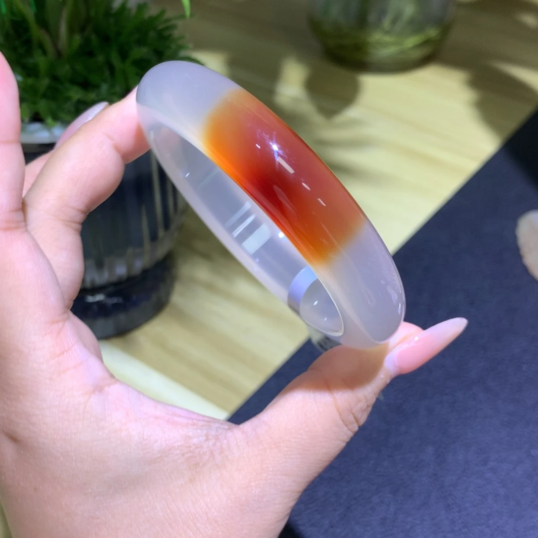 玛瑙/玉髓未镶嵌手镯一口糖宽15