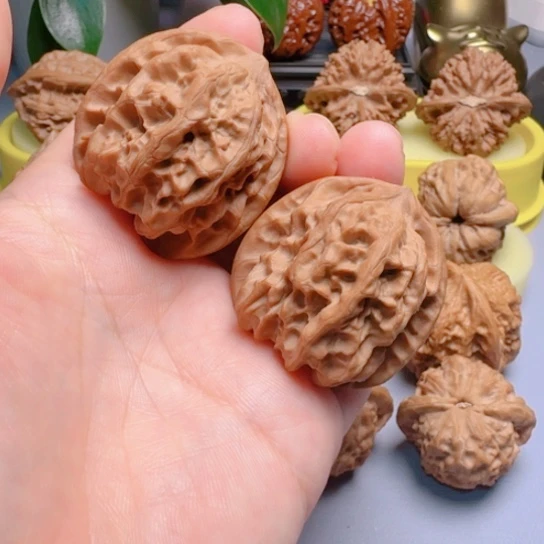 磐石骨质好文玩核桃