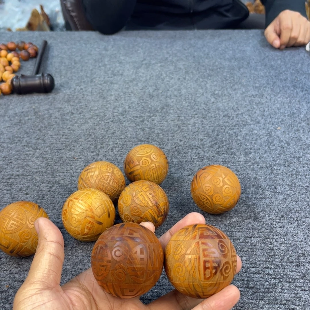 柏木（崖柏）太行崖柏，5.0福字云纹雕刻手球，到手一对，特别香