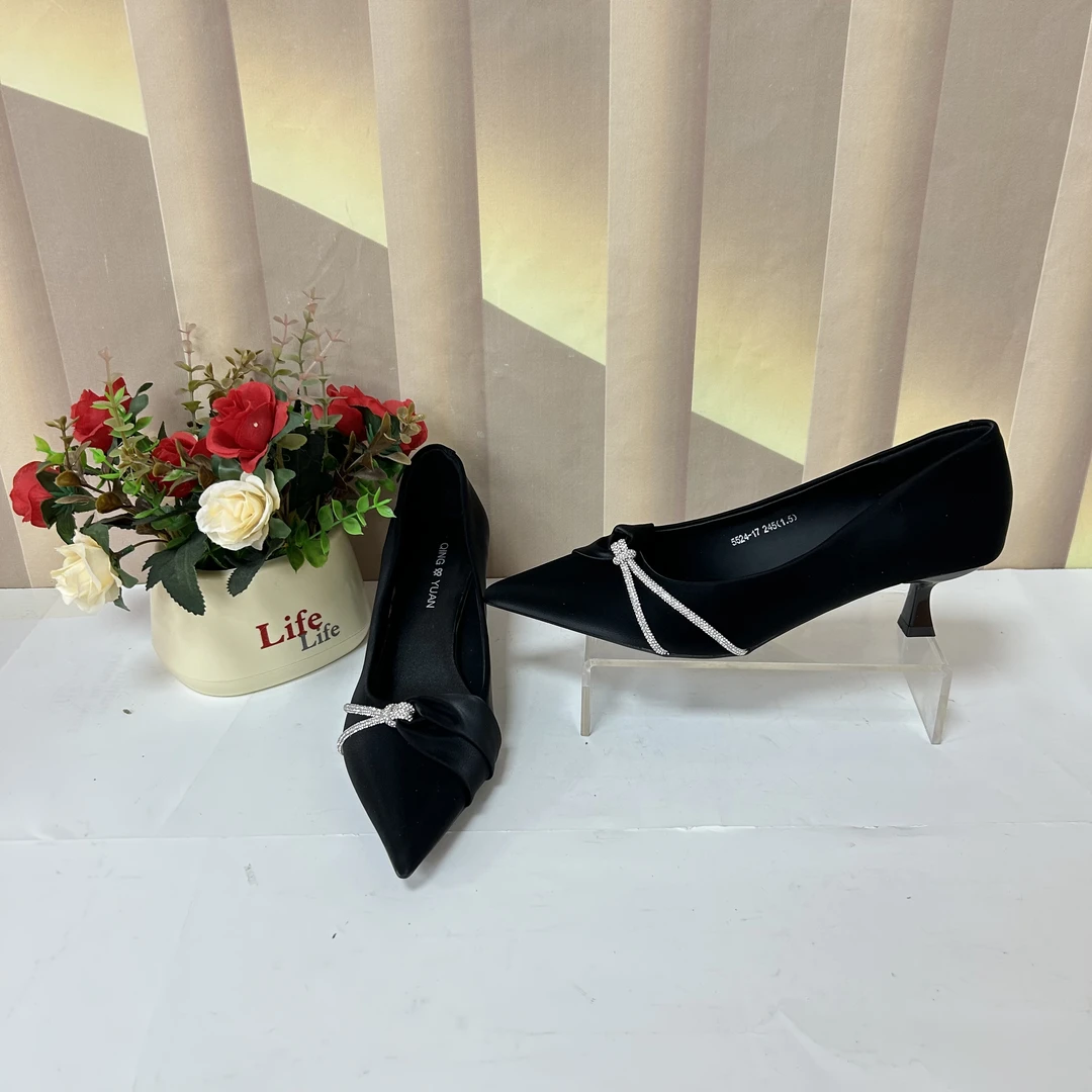 5524-17时尚气质细跟新款尖头单鞋F