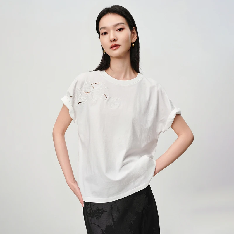 EP雅莹2025春装新款女装 白色100%棉设计感立体刺绣短袖T恤5343A