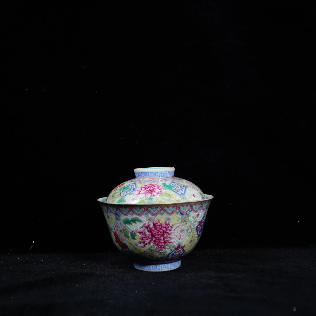 lot6124-c140清·粉彩锦地花卉纹盖碗-d11-JD-CBQ06250001921027