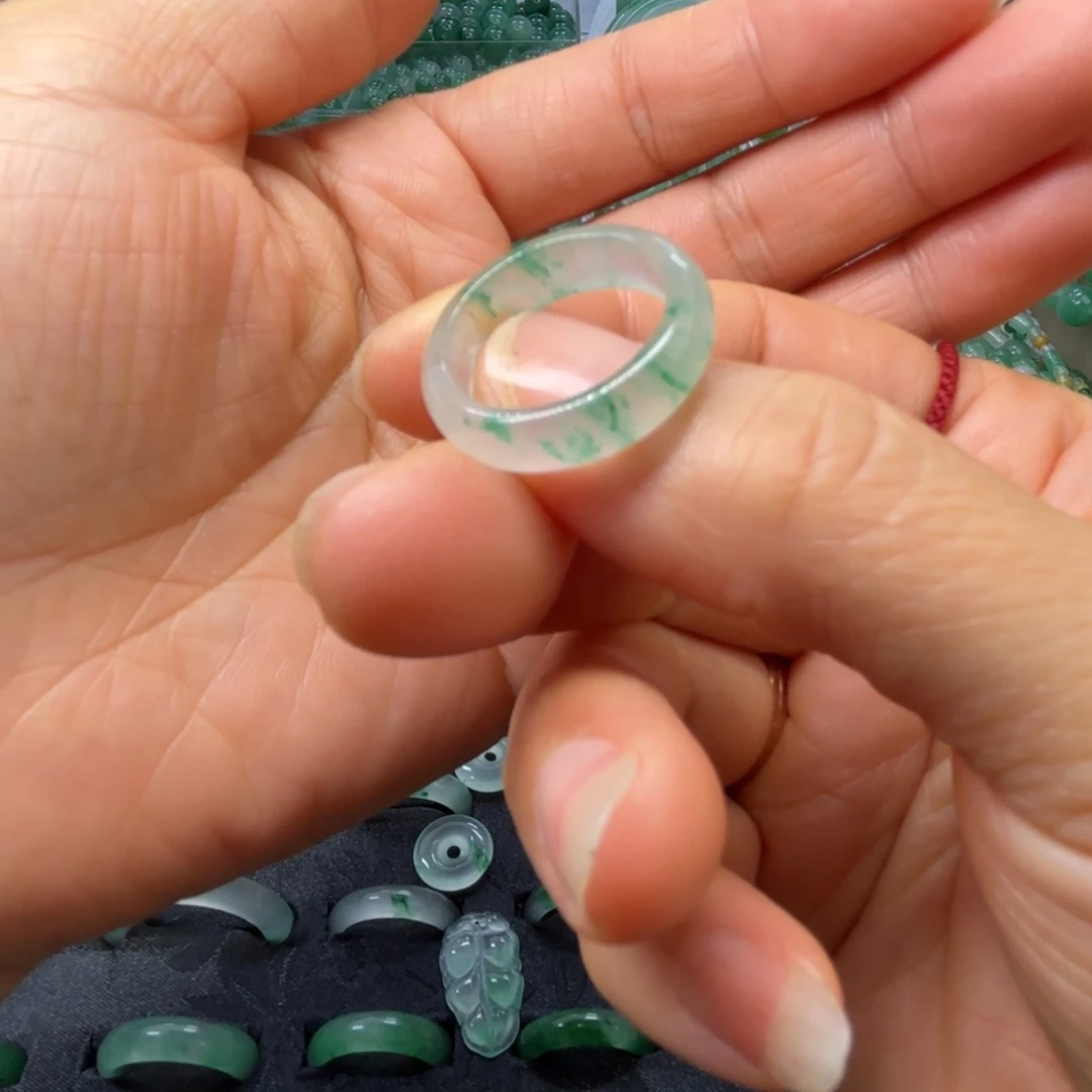 石英质玉（非洲翠）未镶嵌戒指  珠子  手镯白冰飘花戒指