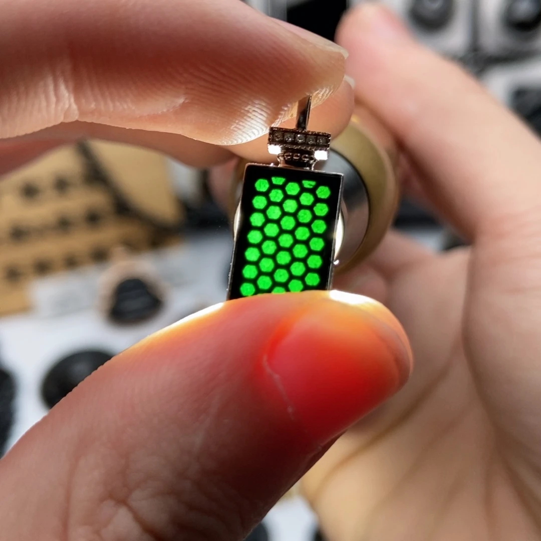 颈饰18K金镶嵌翡翠缅甸墨翠香水瓶吊坠