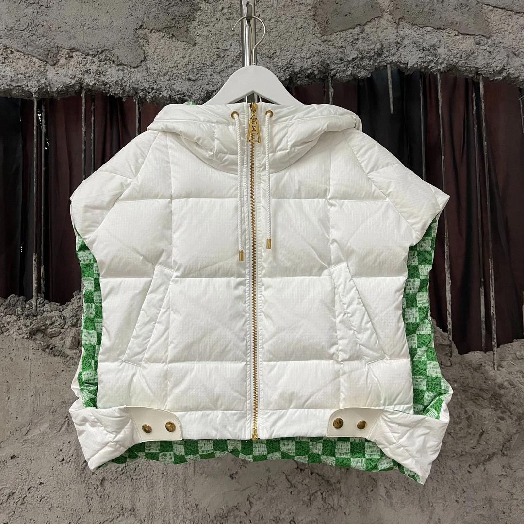 99新 LouisVuitton/路易威登 lv白色棋盘格马甲羽绒服/42码/99新