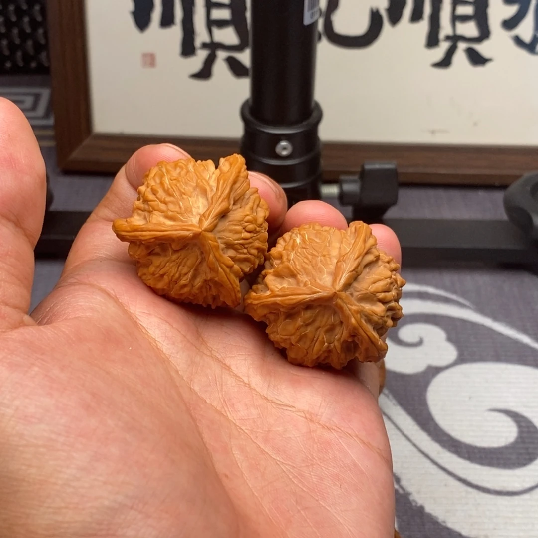把件文玩核桃全品38尺盘山三棱正奔