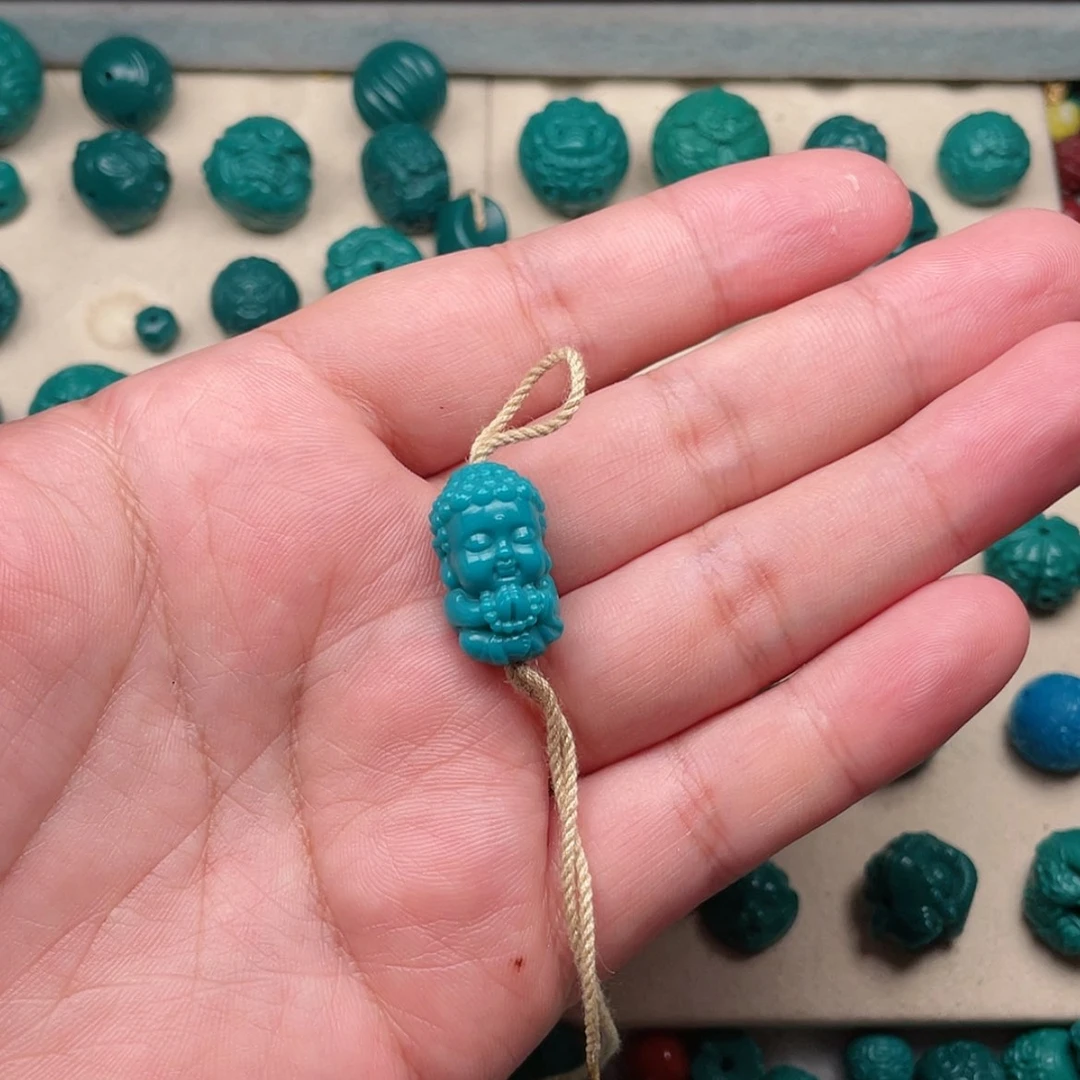 【闪购商品】琉璃颈饰宝宝佛13一个