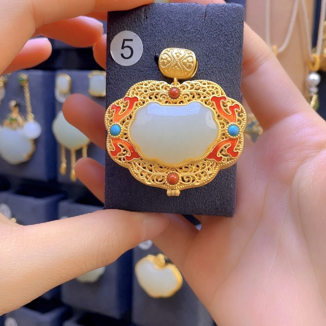 和田玉颈饰银S925镀金镶嵌