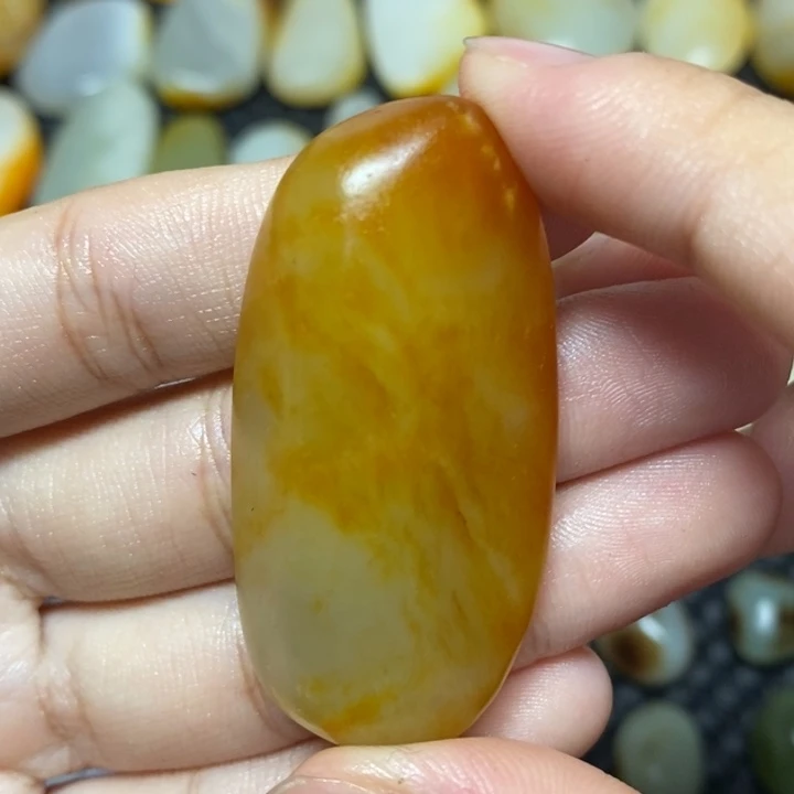 和田玉（糖玉）未镶嵌挂件