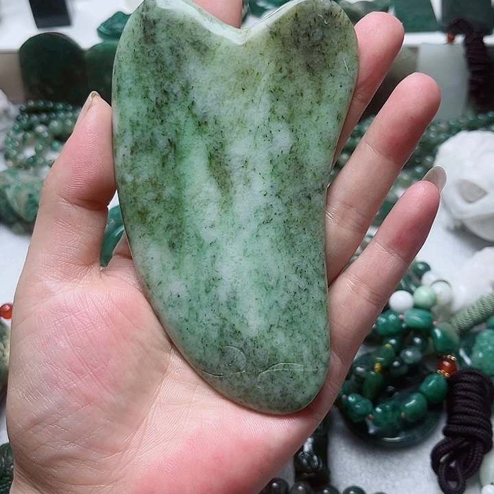 独山玉未镶嵌吊坠