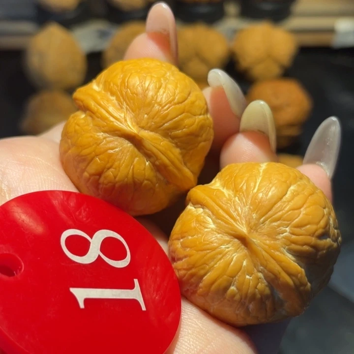 蛇皮球32尺寸核桃