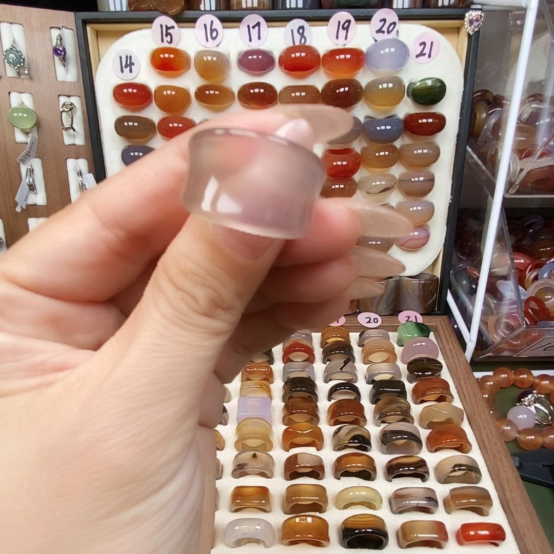 虫****玛瑙/玉髓未镶嵌戒指