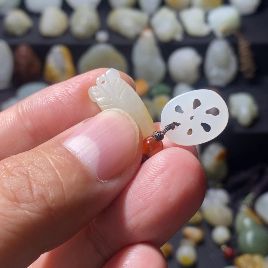 上***转和田玉未镶嵌项链