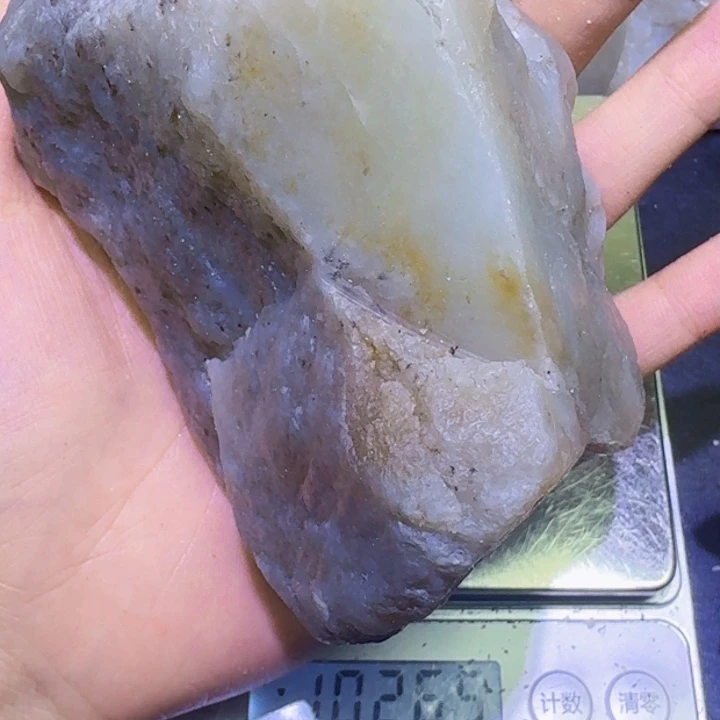 和田玉未镶嵌珠宝半成品