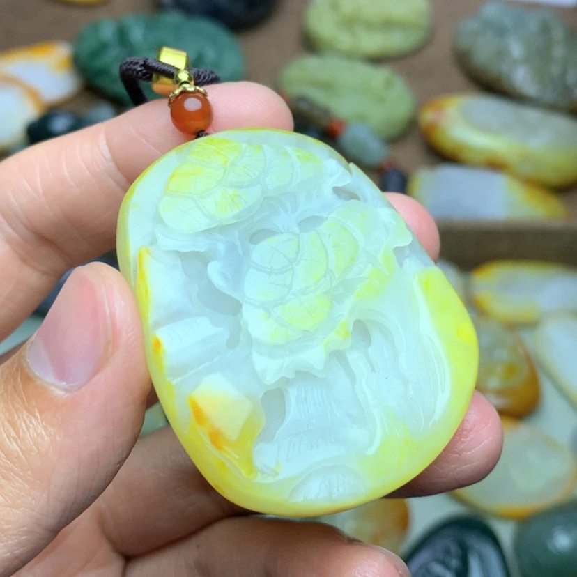 【闪购商品】颈饰未镶嵌和田玉