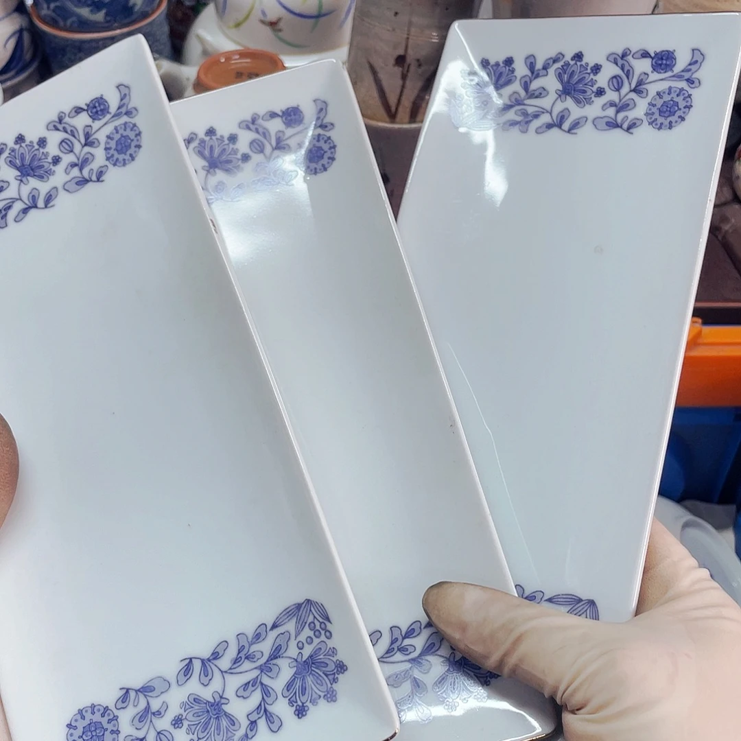 678866997689867987777