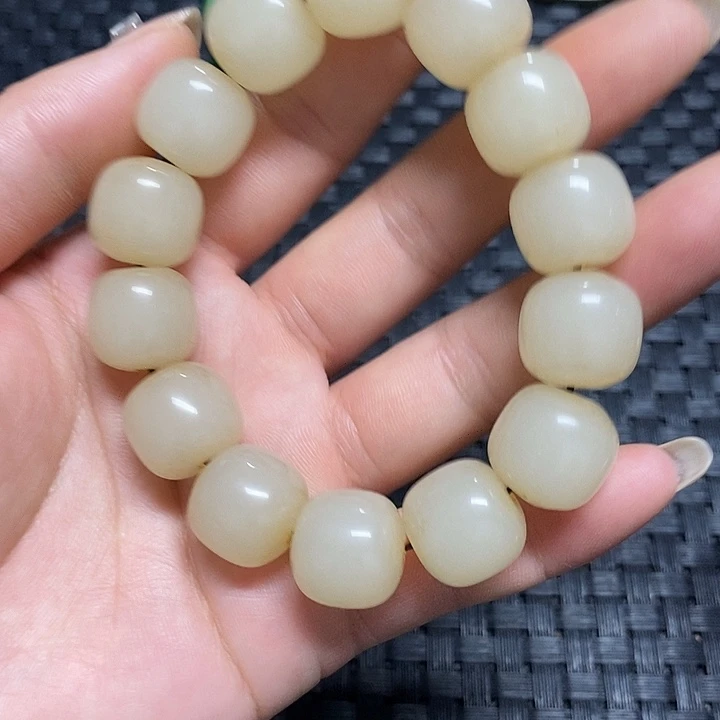 吊坠紫金钵盂菩提