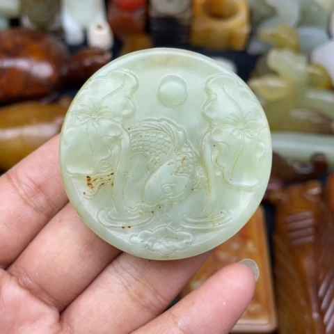 蛇纹石玉未镶嵌颈饰82