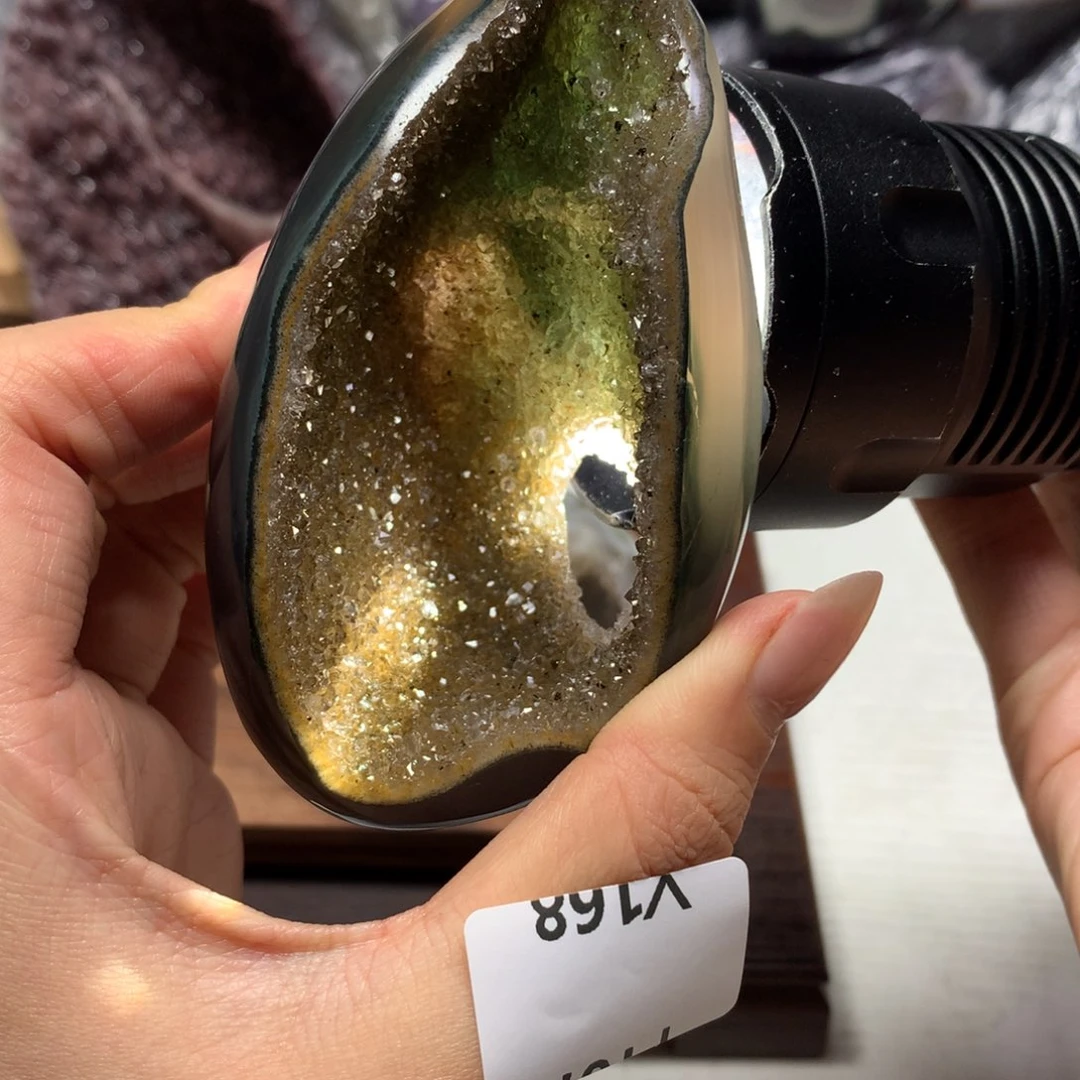 水晶摆件未镶嵌水晶