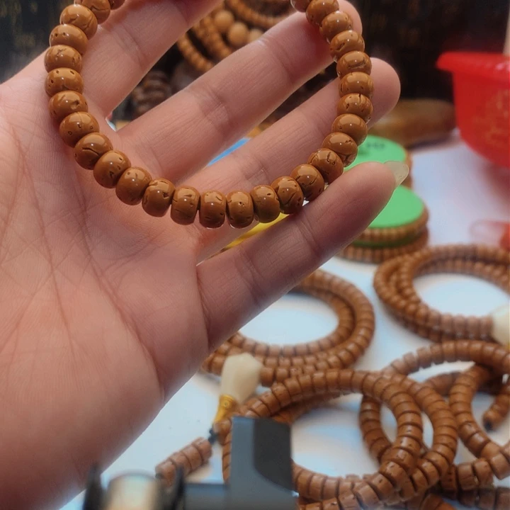 强****?桃核手串桃核手串69