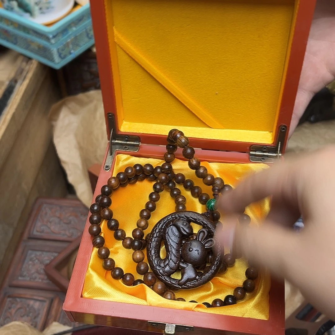 大叶紫檀（黑酸枝木类）