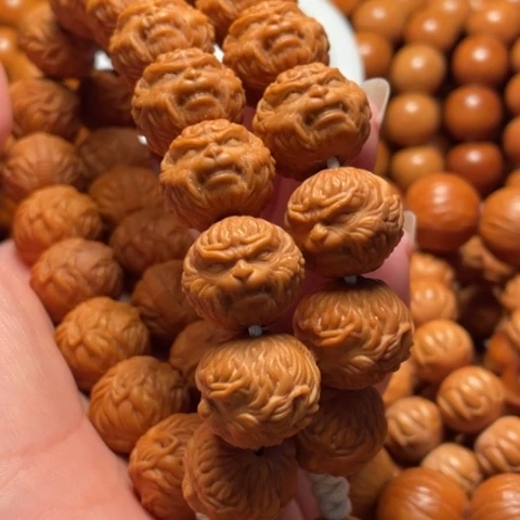 猴头核桃手串东****刘悟空