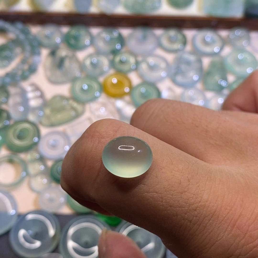 定制翡翠未镶嵌翡翠