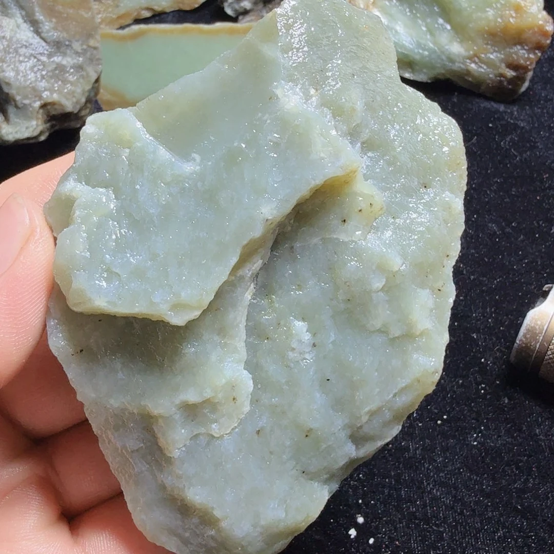 和田玉（糖玉）未镶嵌珠宝半成品