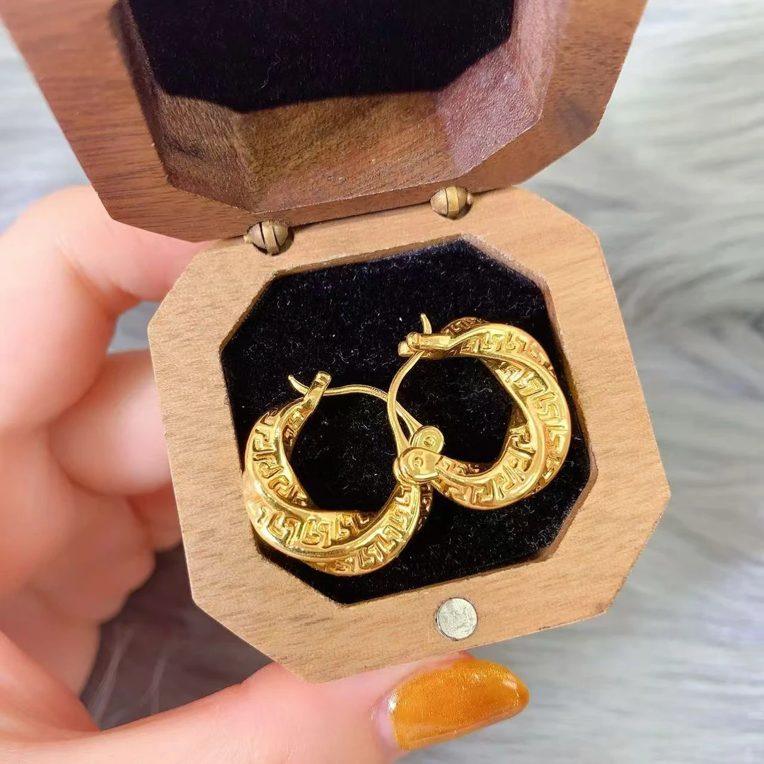 【伟新源】足金999 5D工艺 5D回.纹耳扣3.59克