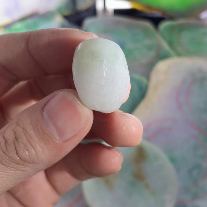 翡翠未镶嵌挂件片料