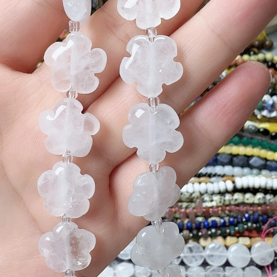未镶嵌玛瑙/玉髓珠宝半成品白水晶花花一条