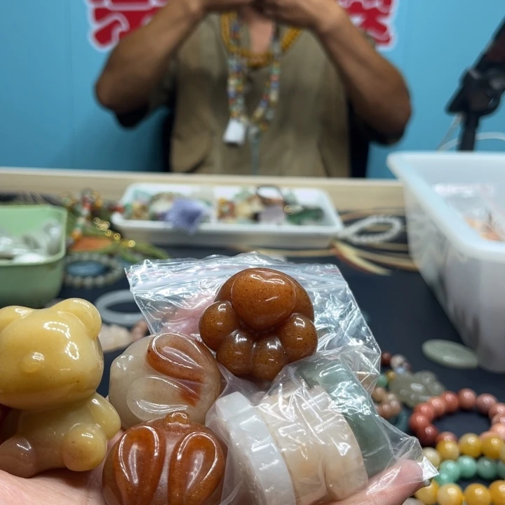 飞***合金手链石英质玉