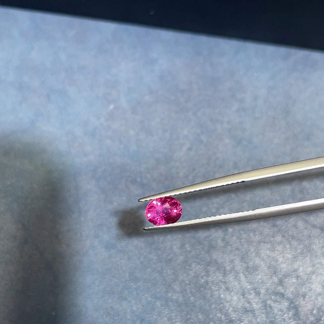 彩色蓝宝石裸石1.08ct热粉glc粉蓝宝
