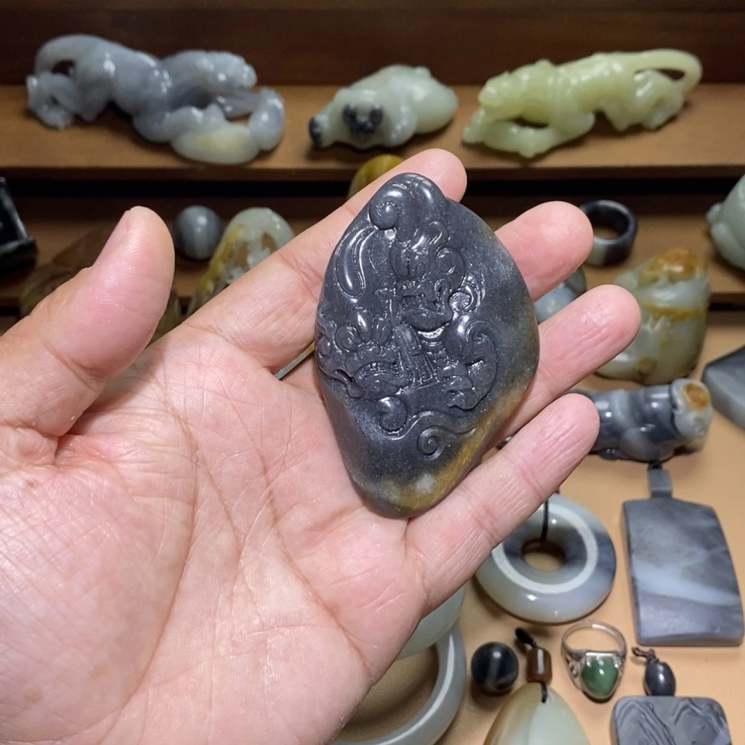 未镶嵌和田玉把件