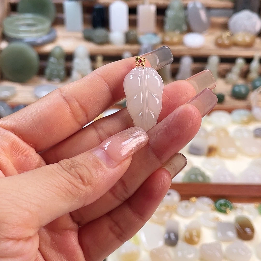 吊坠(赠链)18K金镶嵌和田玉