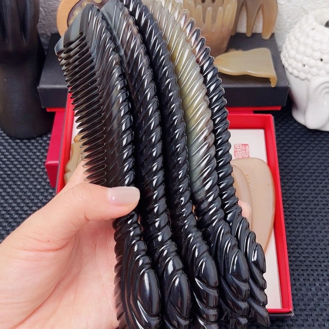 手工制作牛角梳子