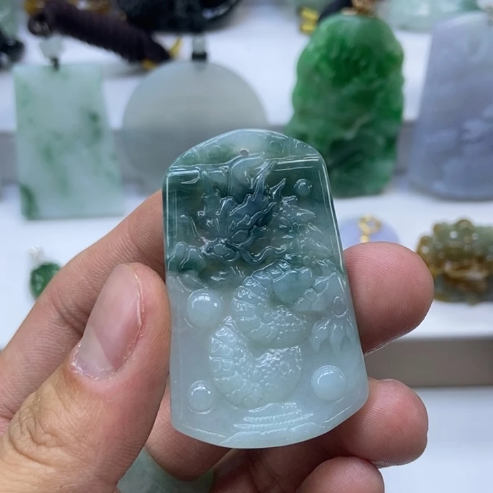 翡翠颈饰未镶嵌缅甸A货翡翠