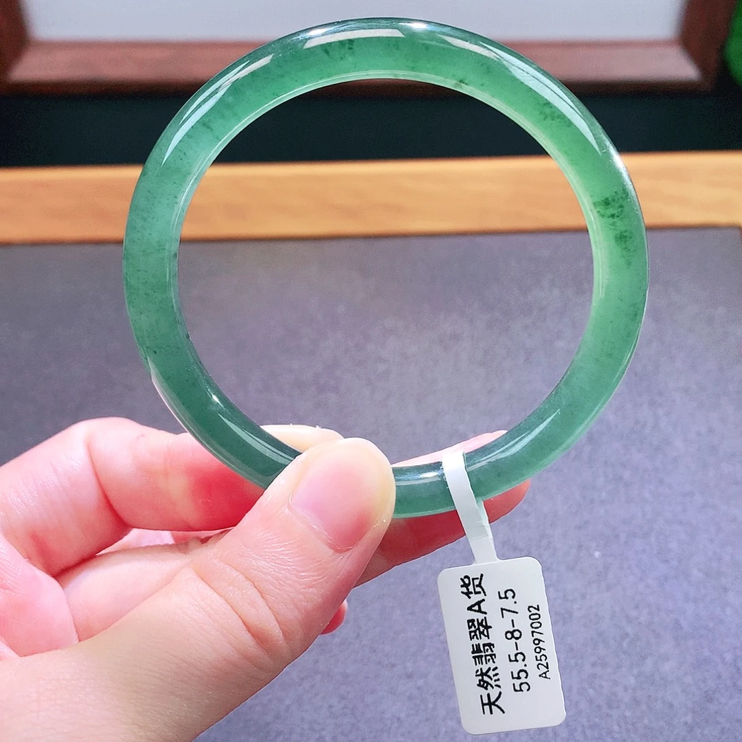 未镶嵌手镯翡翠天然翡翠