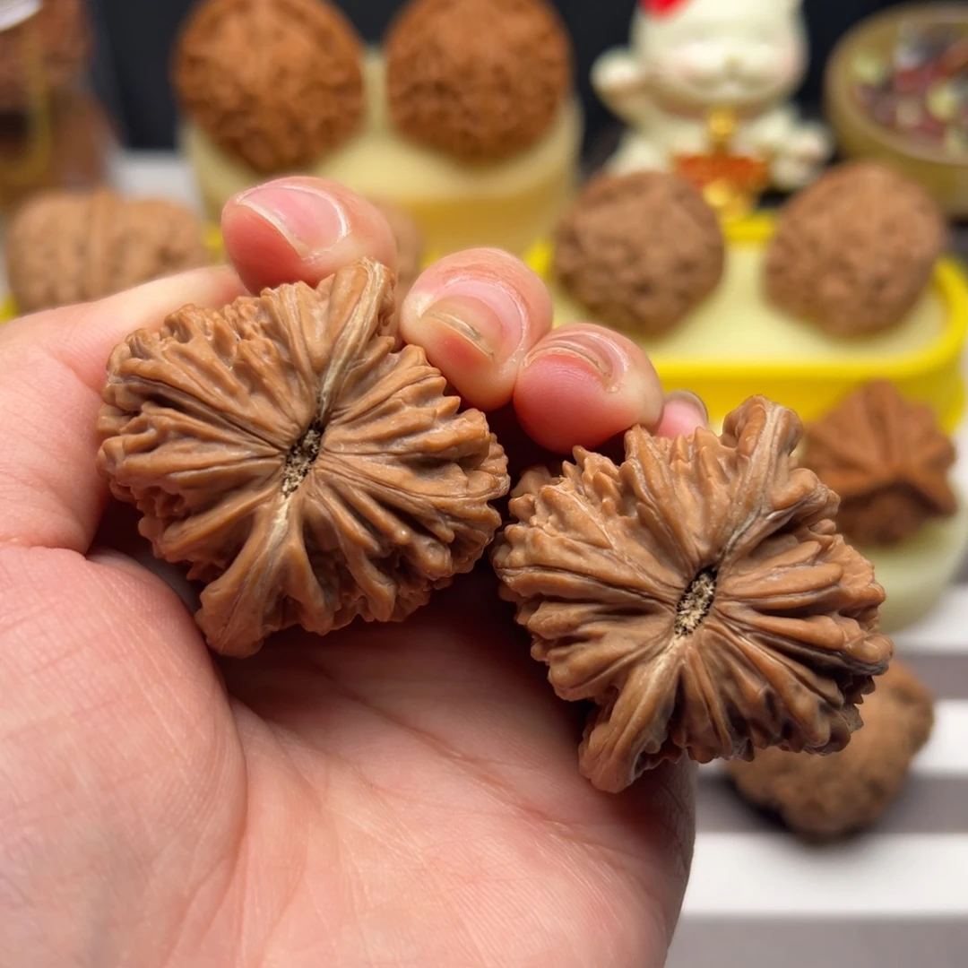 文玩核桃把件42.5原桩四座楼