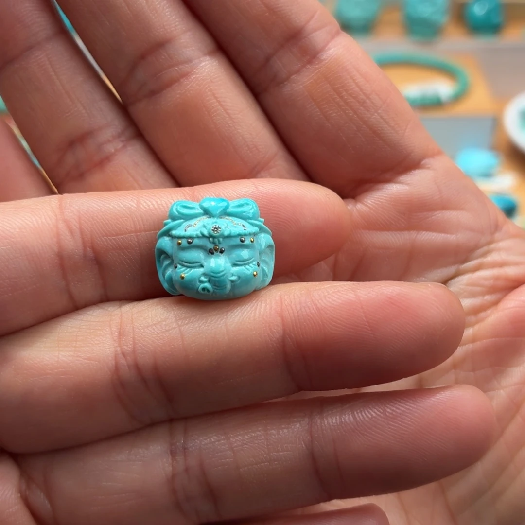 绿松石未镶嵌珠宝奇石