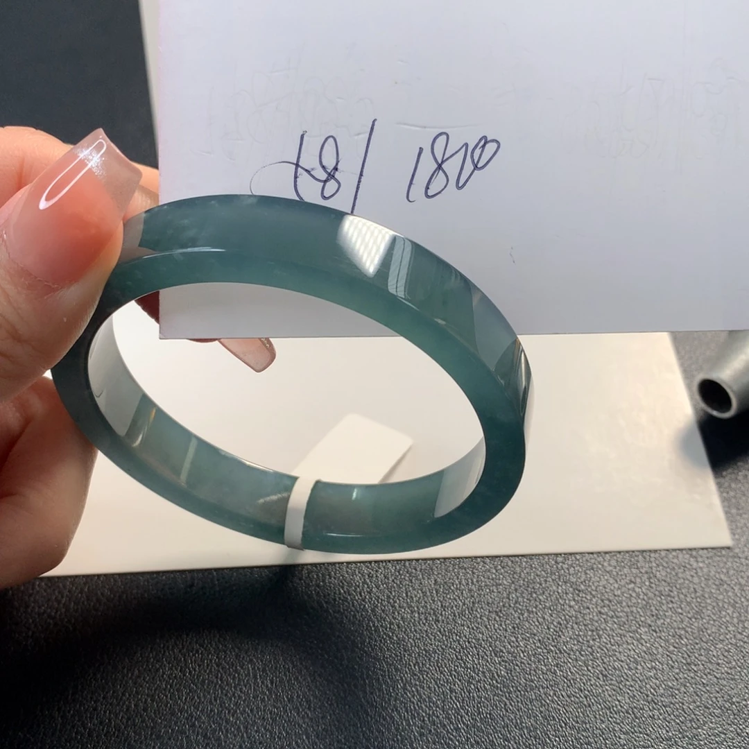 翡翠未镶嵌手镯手镯