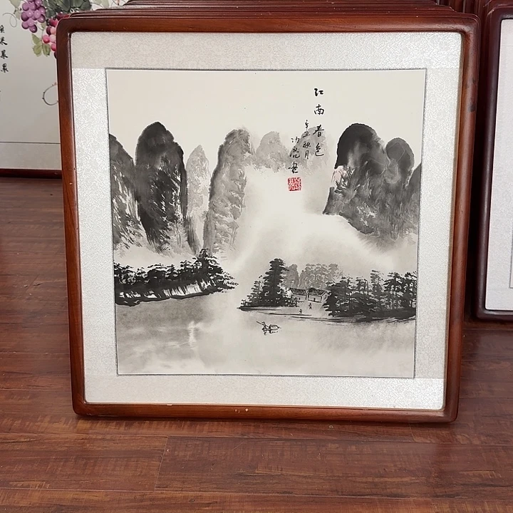 国画带框尺寸63*63厘米