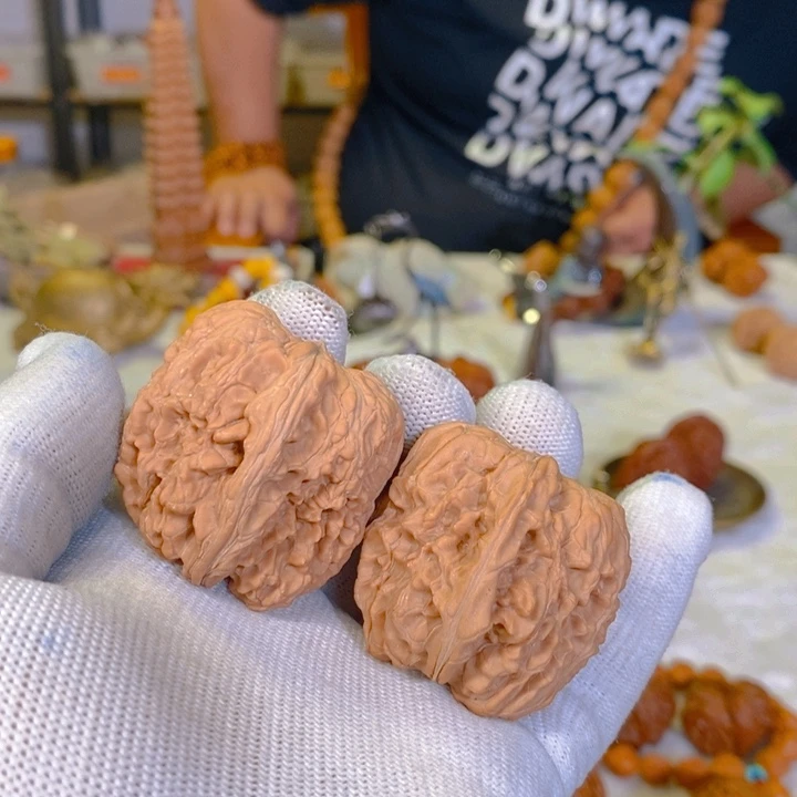 石***哥文玩核桃把件闷堆