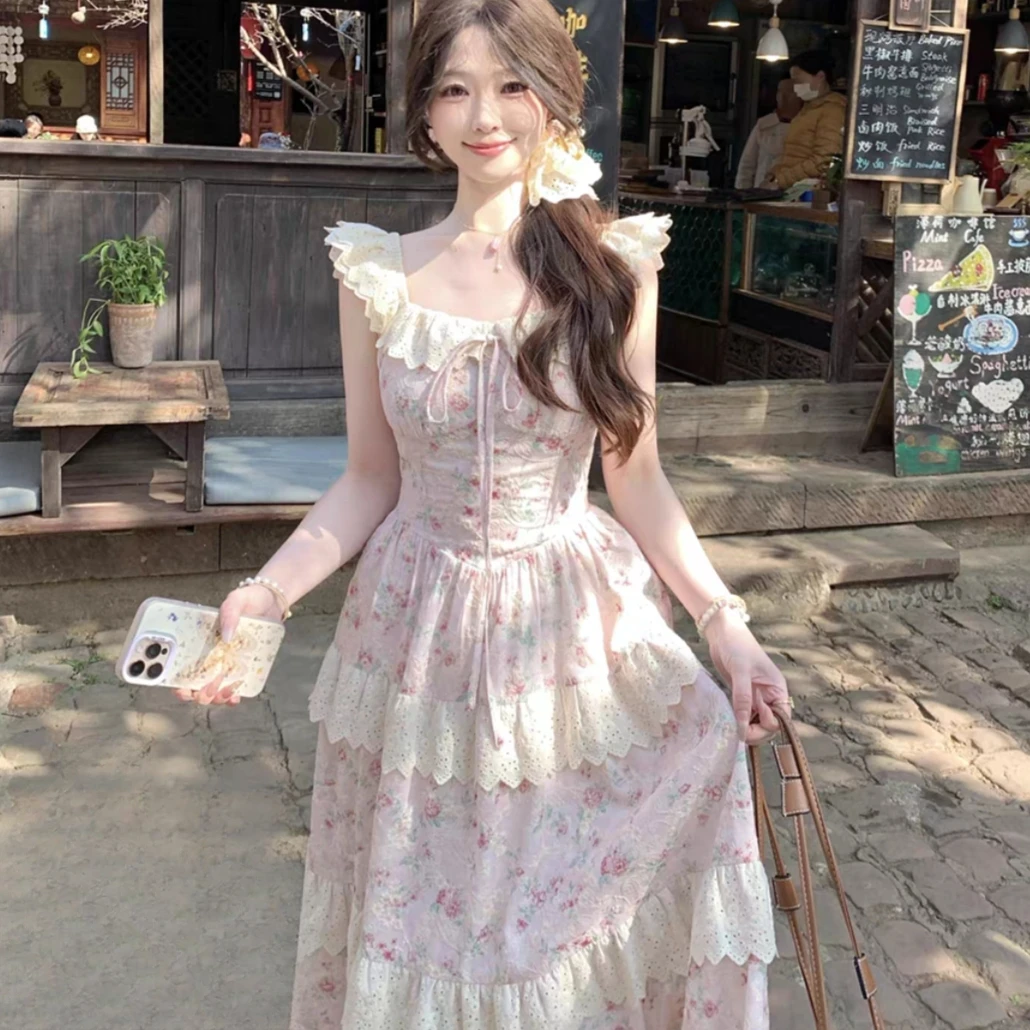 云间花信 法式甜美收腰可爱小飞袖花边裙度假气质茶歇连衣裙
