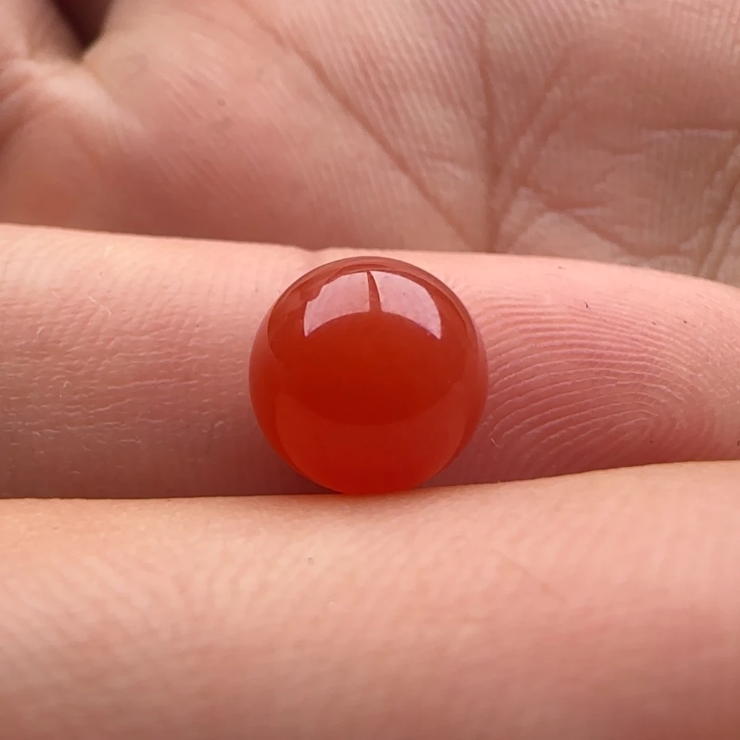南红玛瑙圆珠7.7未镶嵌我****梦