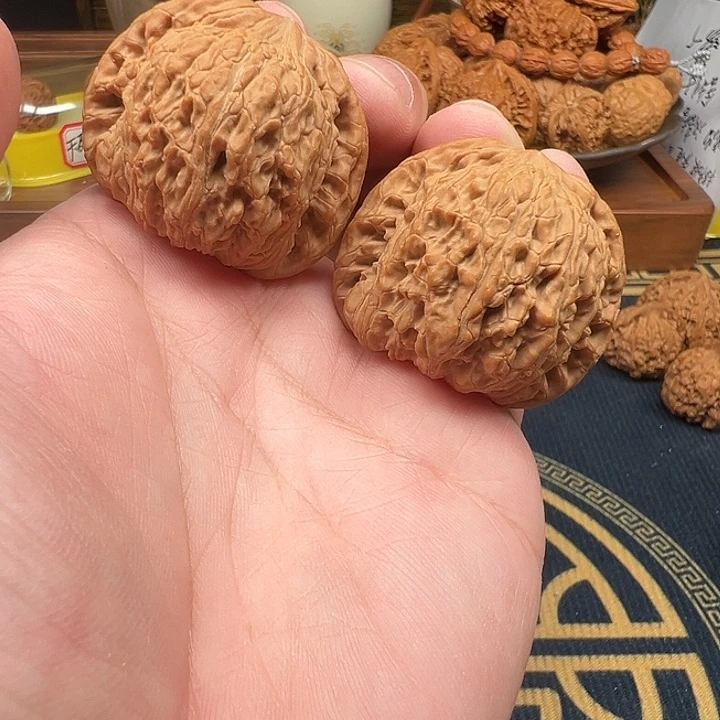 文玩核桃吊坠42全品绣球