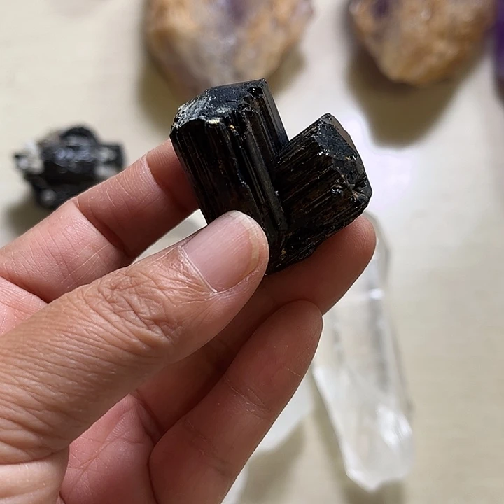 又***尔未镶嵌珠宝半成品水晶