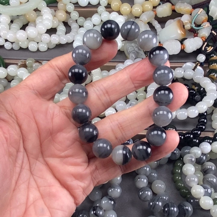 冰***片和田玉未镶嵌挂件