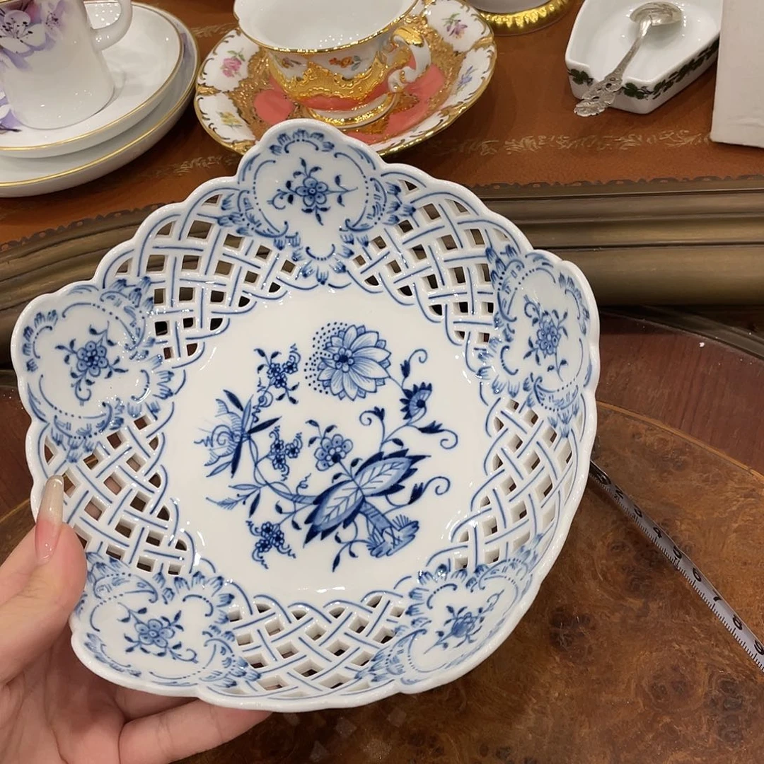 瓷片中古一等蓝洋葱18.5CM